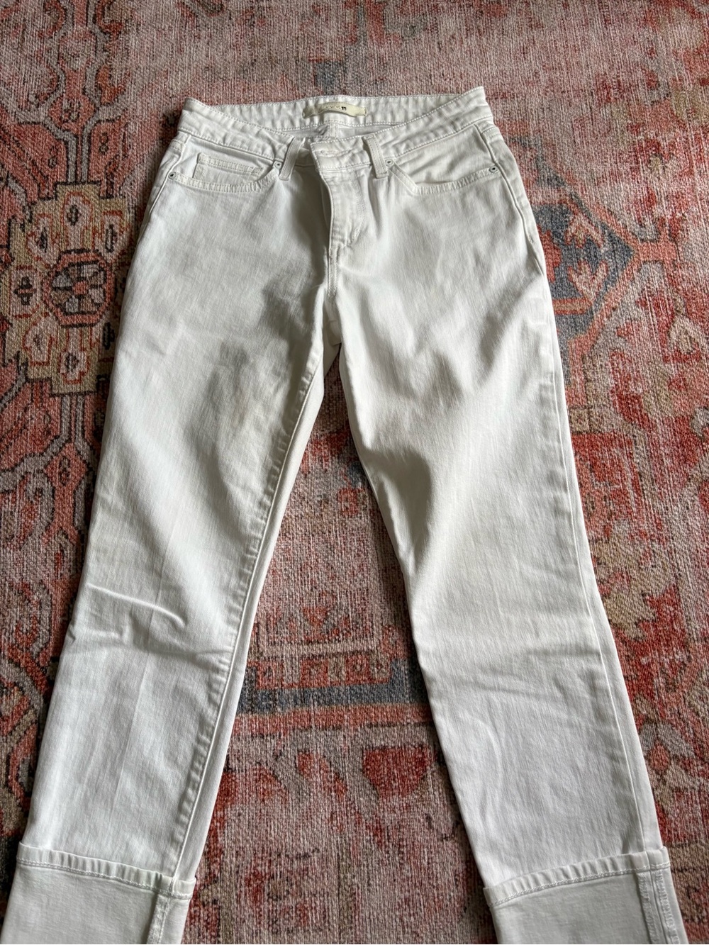 Joe's Jeans White Denim Label Detail